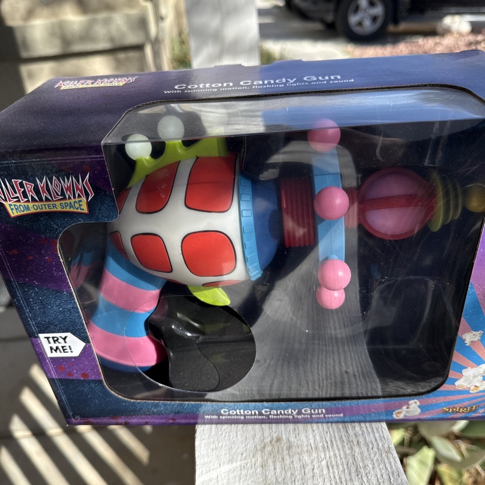 Killer clowns from outer space