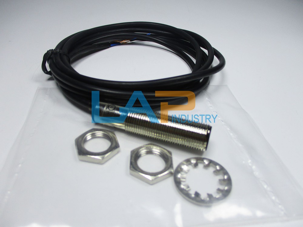 1PC New For Inductive Proximity Sensor 872C-D3NP12-E2