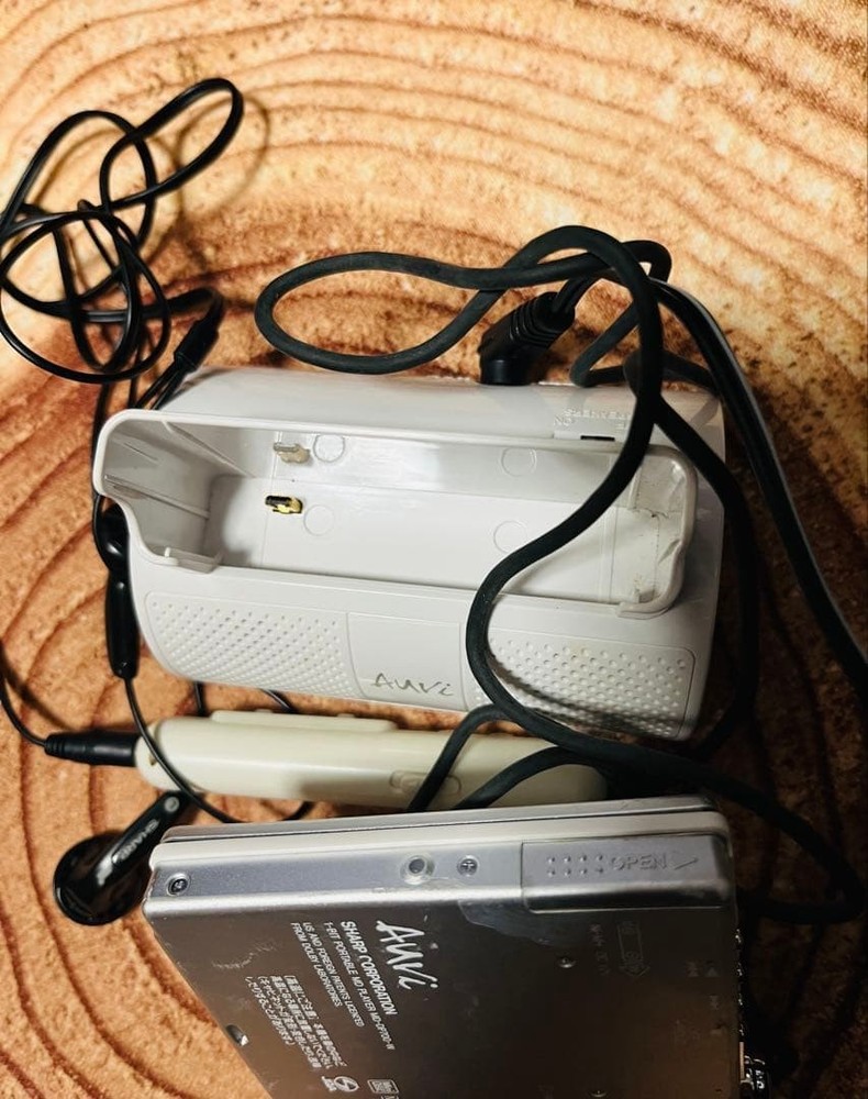 Sharp Md-Dp700-W Walkman Md Player