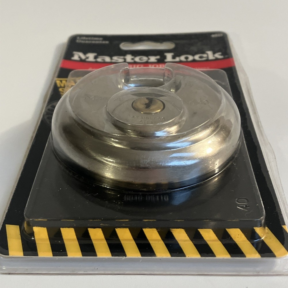 Master Lock Padlock 2-3/4" #40D Shielded Padlock Master Lock - NIP