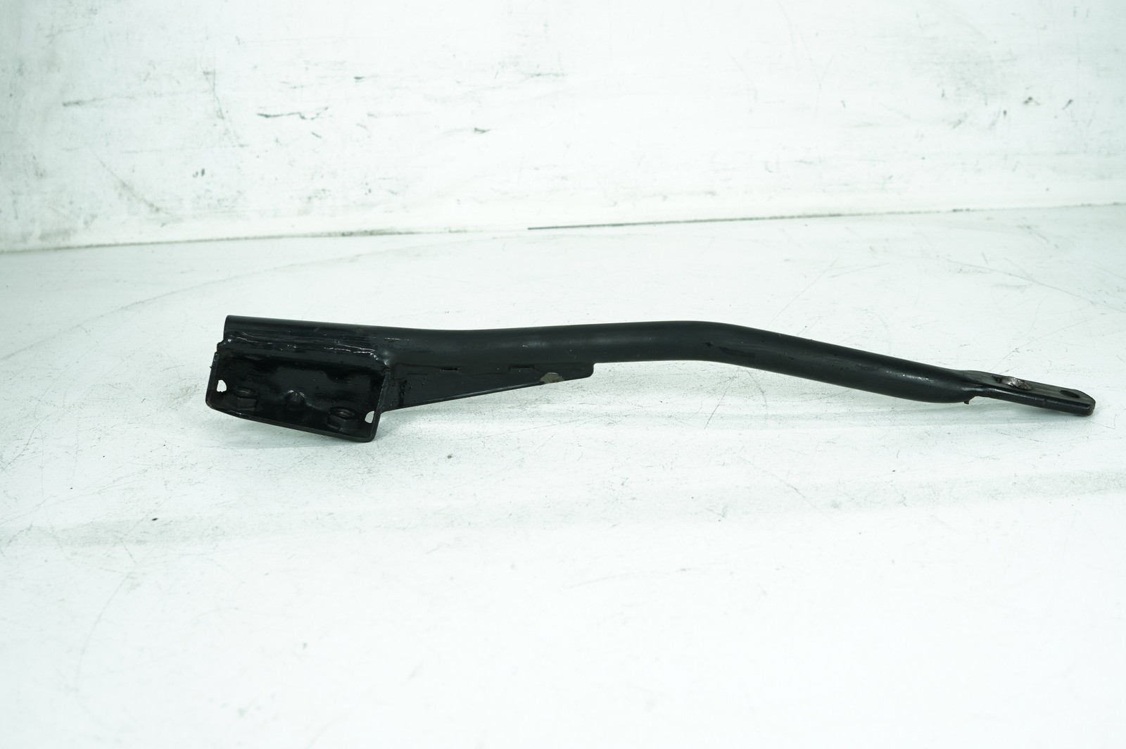 2002 Harley Sportster XL883 OEM Exhaust Muffler Interconnect Bracket Support Bar