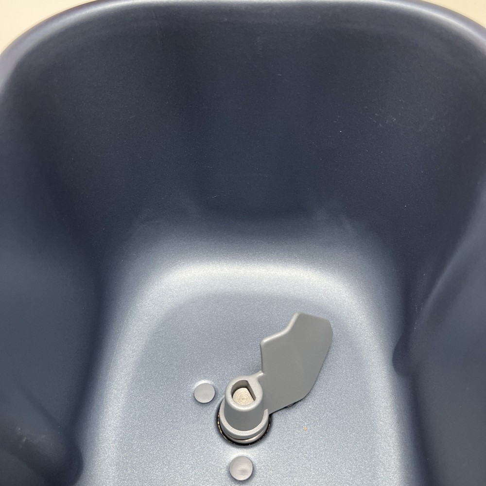 Breadman Bread Maker Model TR520 Bread Machine Loaf 2 Pc Set Pan & Paddle