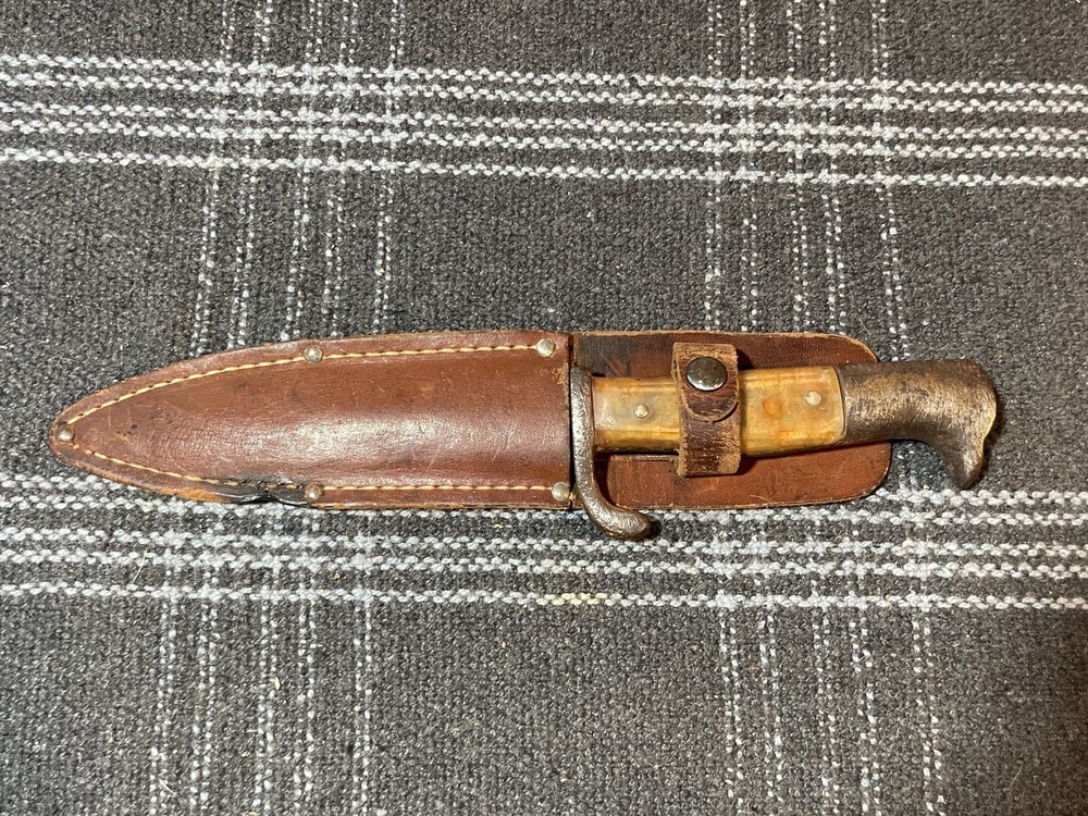Fixed Blade Knife with Sheath !!!