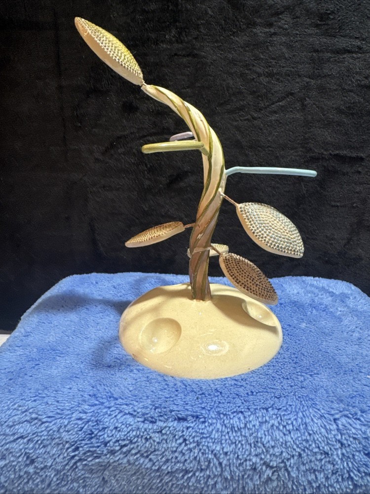 Ceramic Plant Leaf Scuplture