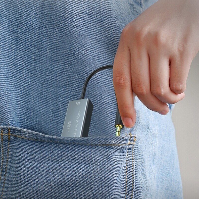Ground Loop Isolator 3.5mm Noise Isolator Eliminator Eliminating Buzzing Noise
