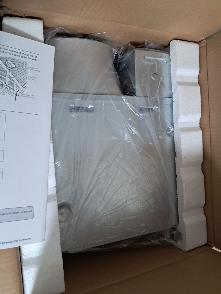 Ceiling extractor fan. Model LP0511-1