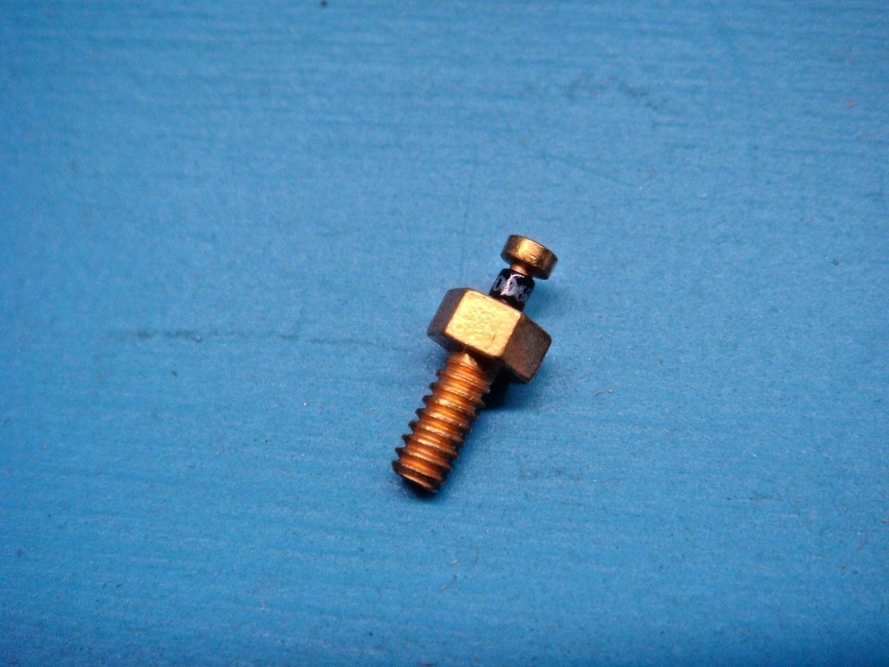 (1) UNITRODE UM7006CR HIGH POWER PIN DIODE 4-40 THREAD