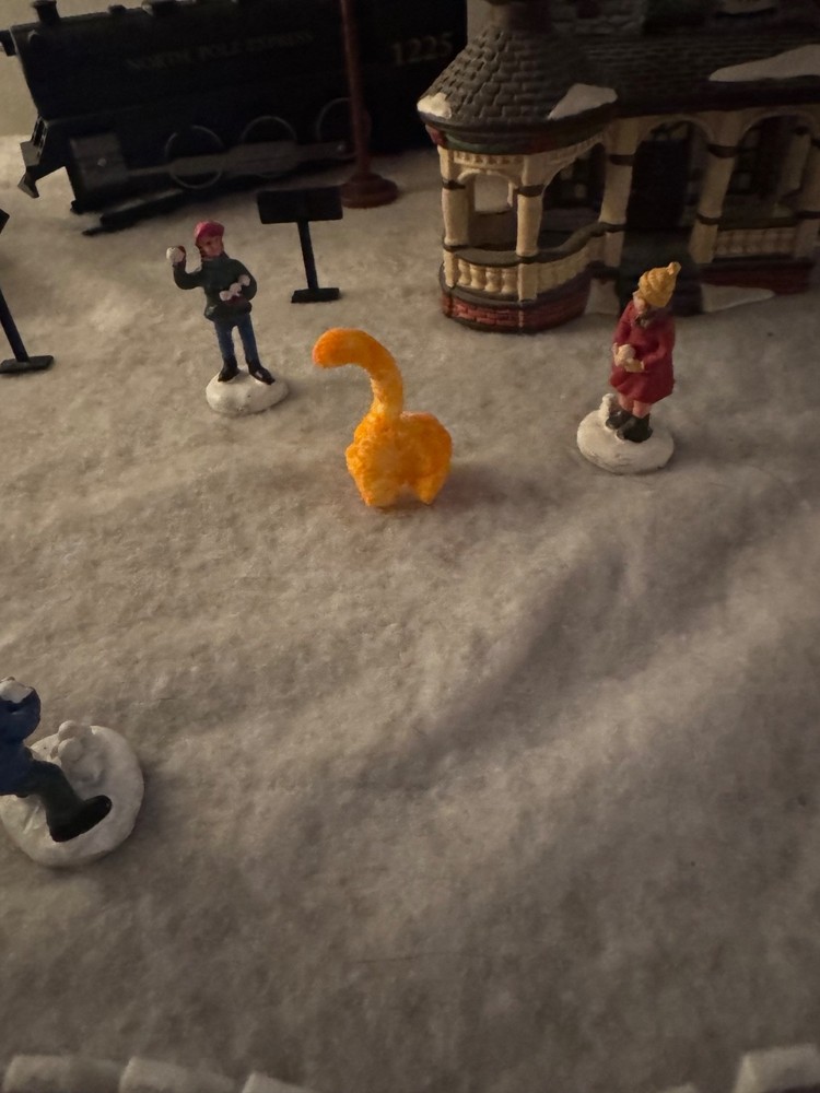 dinosaur shaped cheese puff