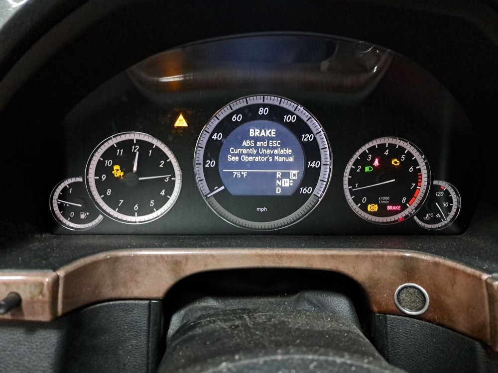 2010 E350 Display Screen Sku#4256601