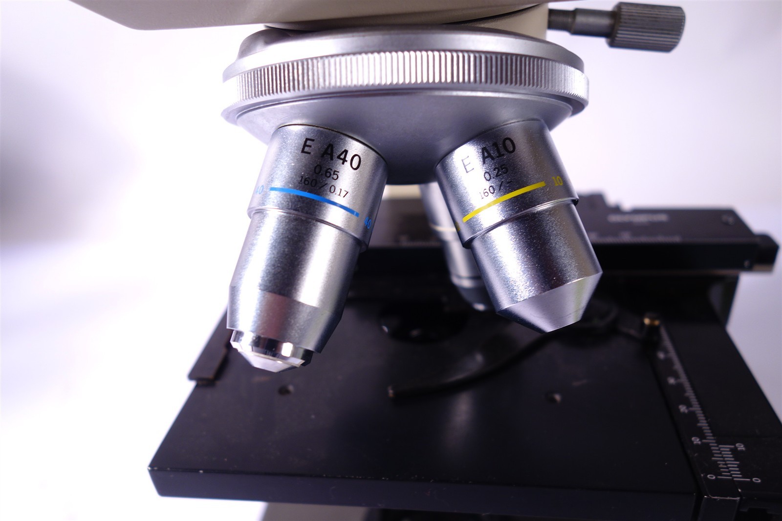 Olympus CHT / CH2 Laboratory Microscope Ready to go.