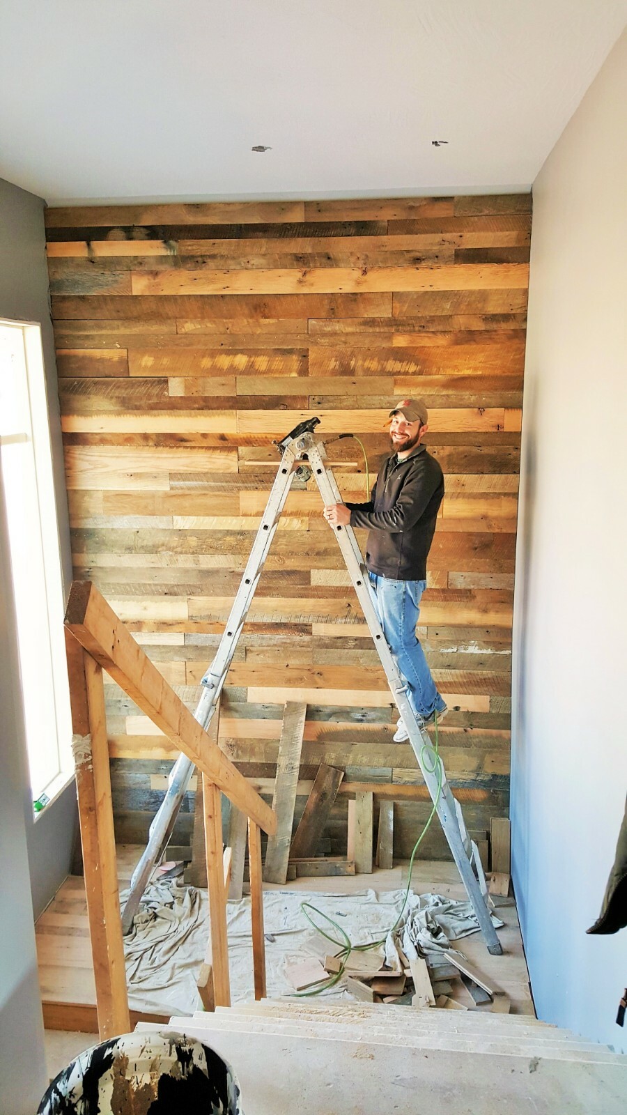 10 sq.ft. (3" WIDE)* ACCENT WALLBOARDS* FROM RECLAIMED BARNWOOD LUMBER