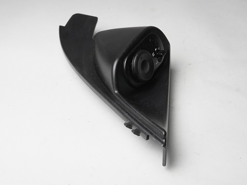 2004 - 2008 Suzuki Forenza Mirror Adjustment Switch Control Side View