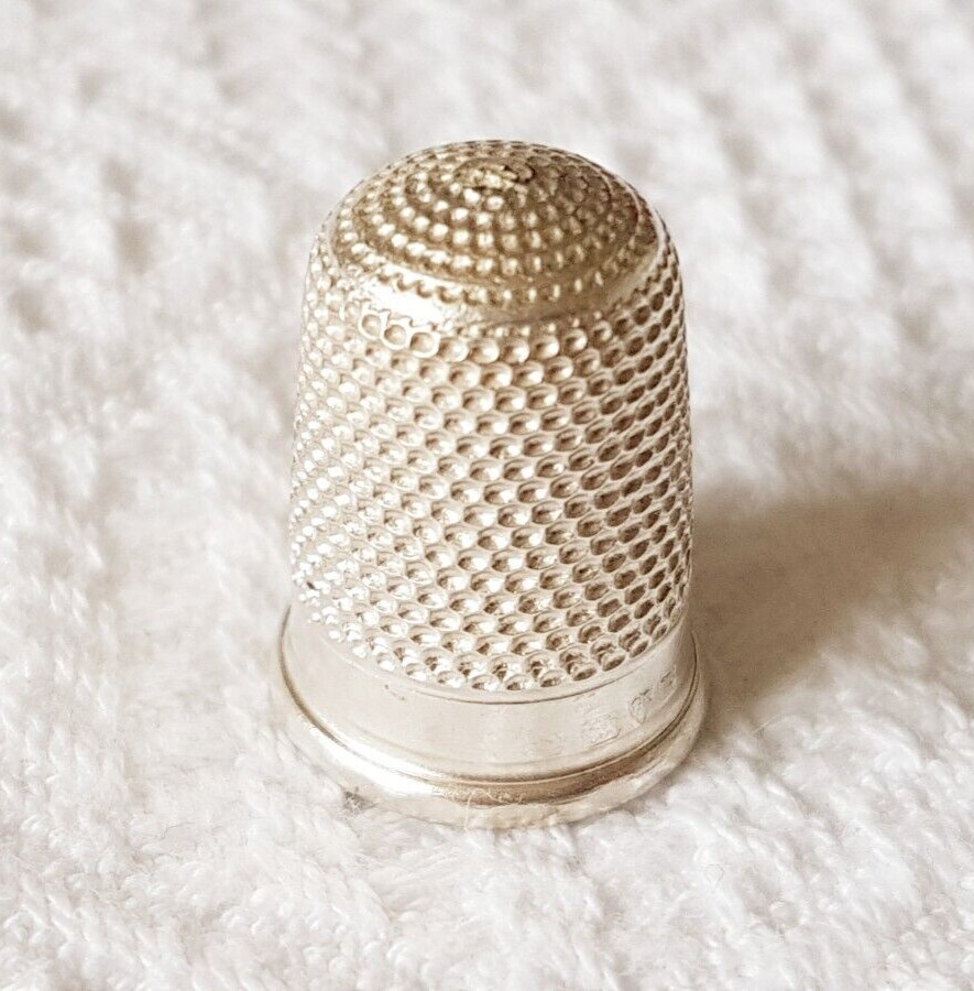 THIMBLE ~ 1914 ~Dimple Pattern ~ Hallmarked Sterling Silver (Chester)
