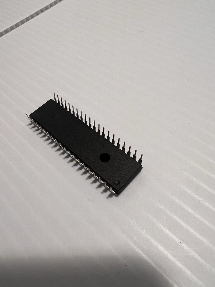 OKI M82C55A-2 (6422B59) Programmable Peripheral Interface Chip (X)