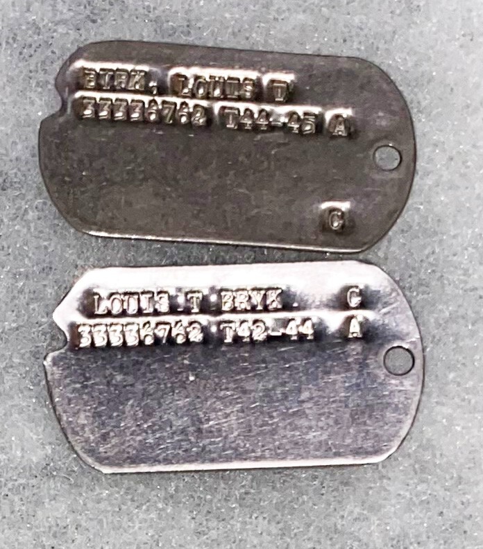 WWII Set Louis Bryk T-42 Dated Dog Tags