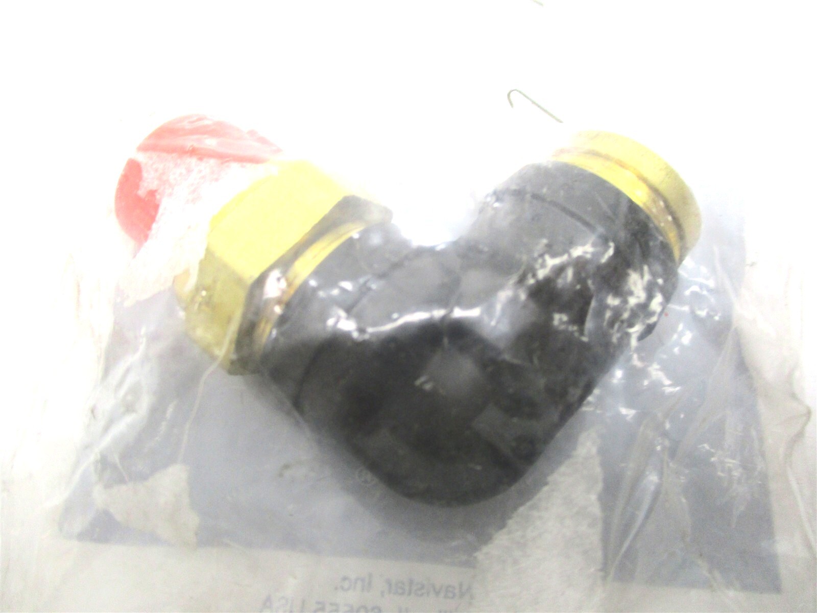 3014123C1 NEW OEM INTERNATIONAL PUSH TO CONNECT 90 DEGREE FITTING