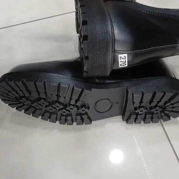 Size 270 Black Angle Boots 4cm Heel Worker