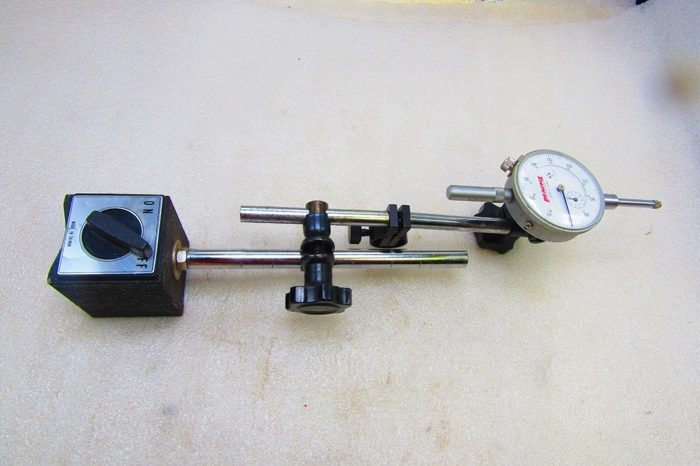 Magnetic base dial test indicator by Peacock