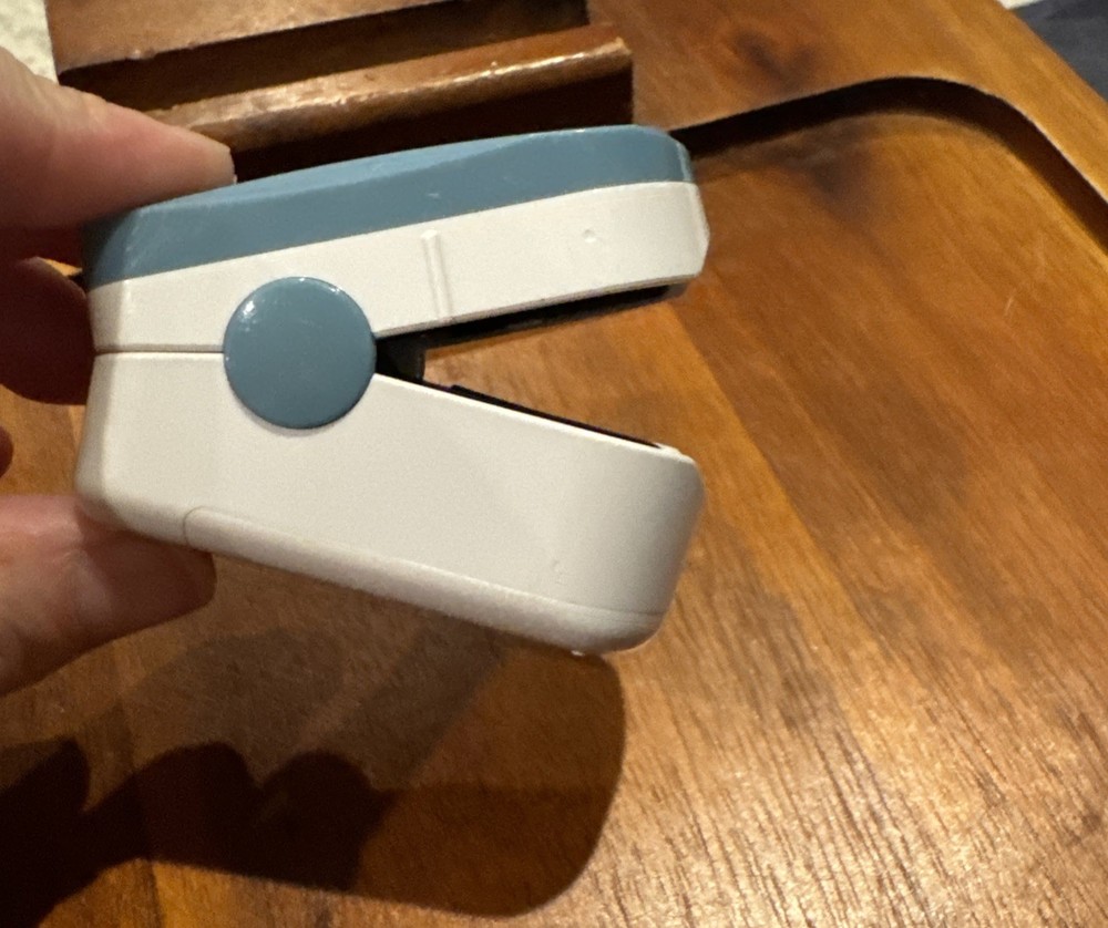 ReliOn Pulse Oximeter Model C29 With Case