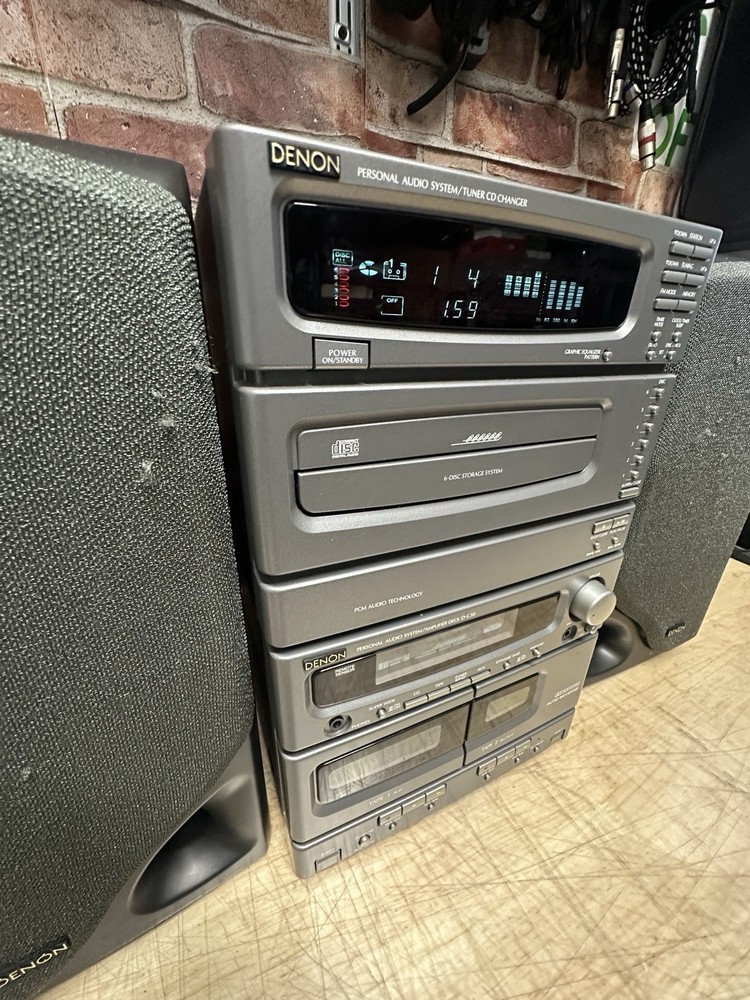 Denon D-C30 Micro Component HiFi 6 Disc Double Cassette Player (read)