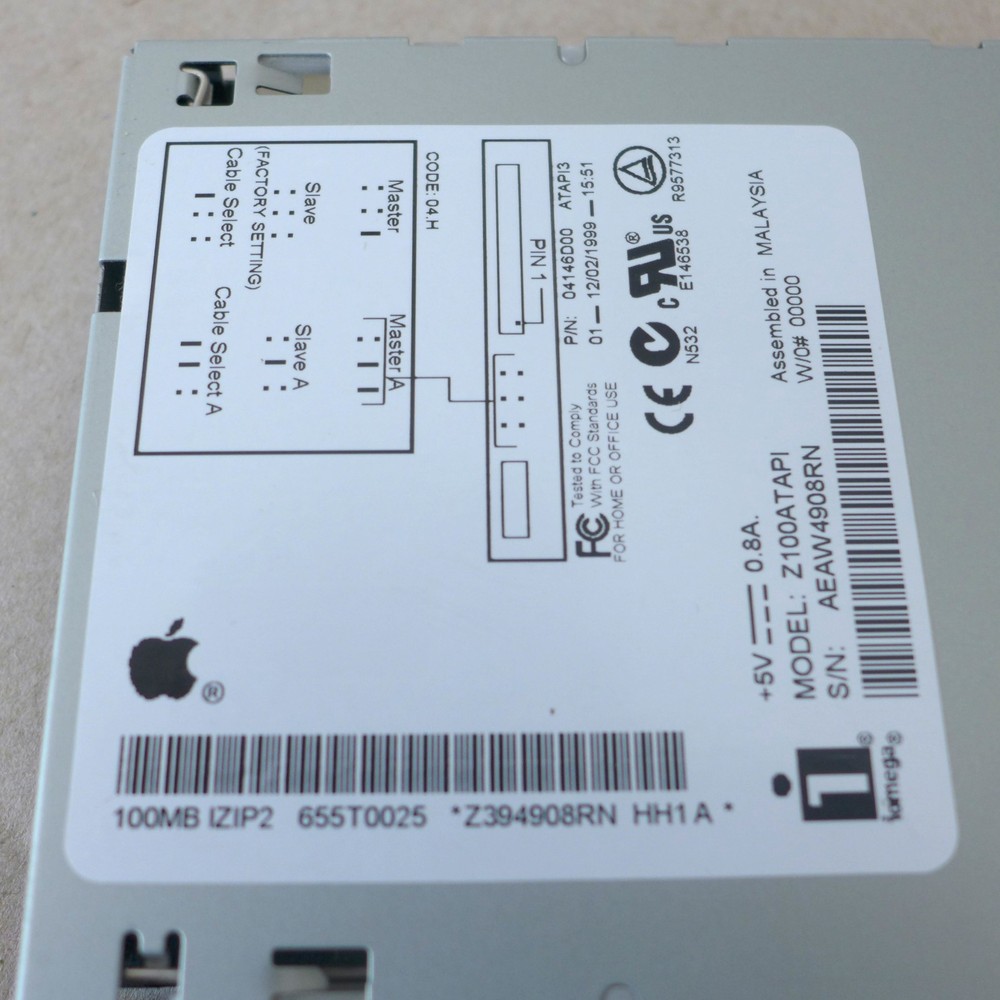 Apple Logo Z100 ATAPI 100MB Internal Zip Drive with Blank 100MB Disk /Tested