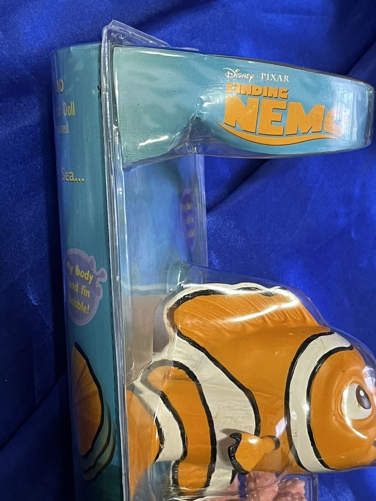 2-Disney Pixar Finding Nemo, Nemo Bubblehead's Bobble Dobbles, New