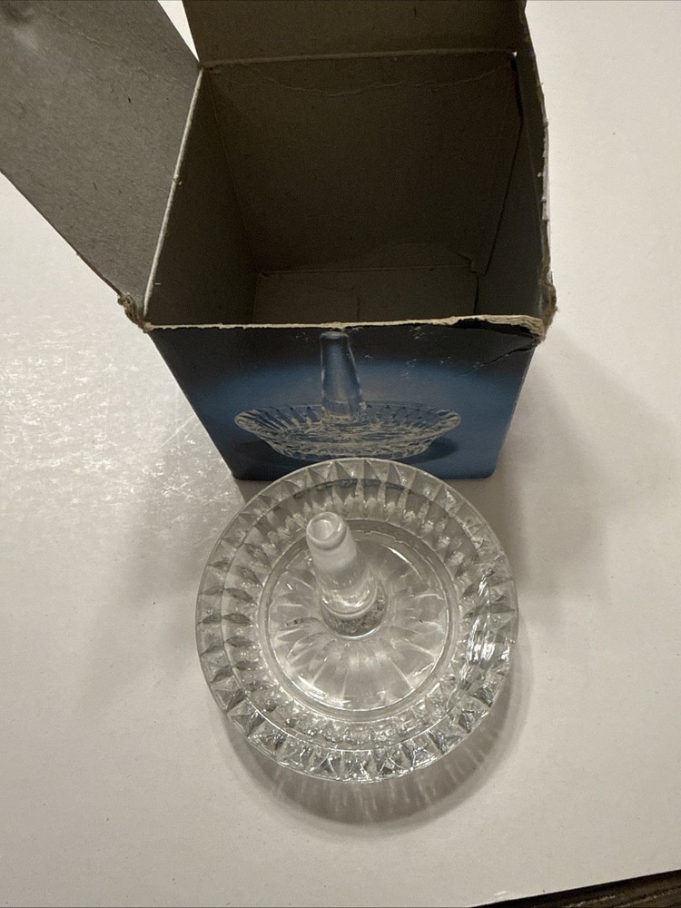 FOREVER CRYSTAL RINGHOLDER New