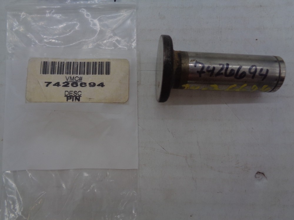 AGCO PIN - 7426694   BX8