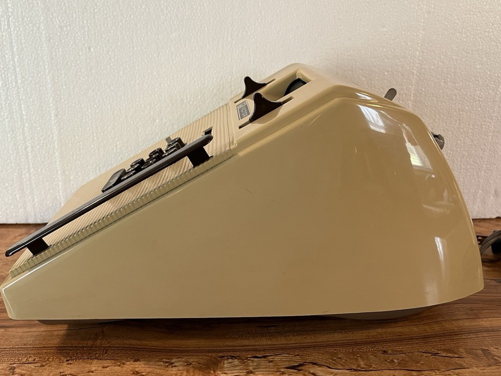 Vintage Victor Comptometer Adding Machine Model 7 82 54