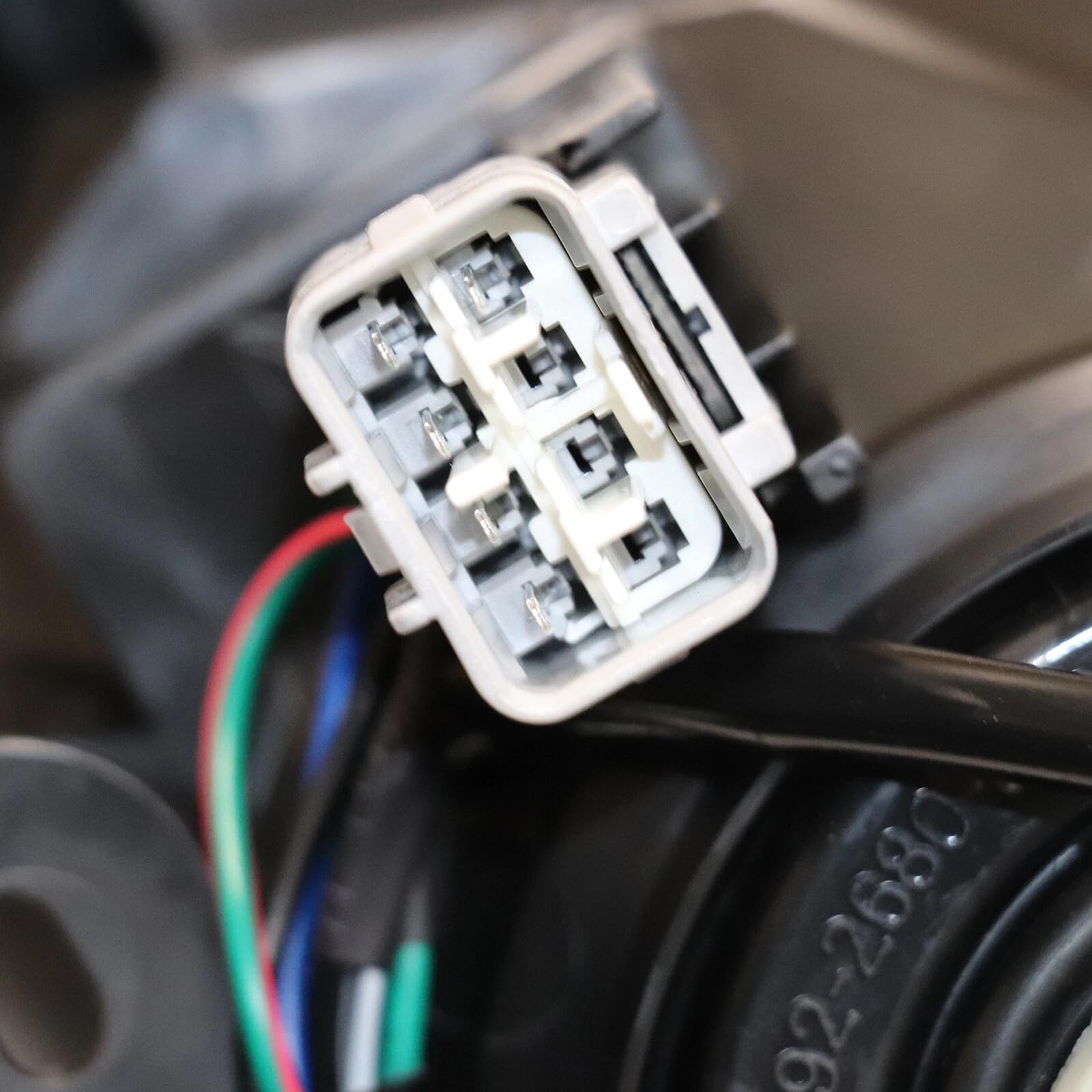 Headlights Assembly for Subaru Forester 2.5L Engine Front Halogen (Right)