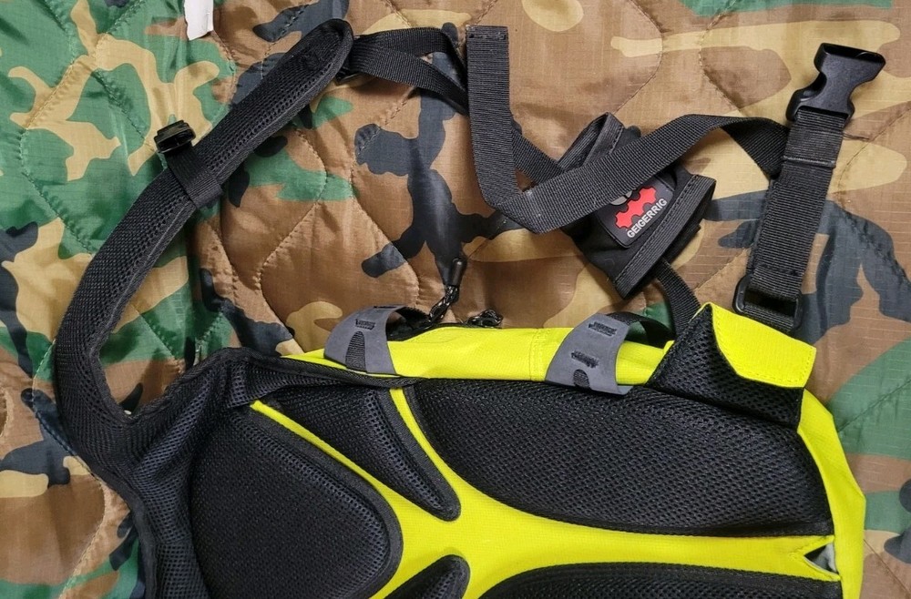 Geigerrig Hydration Pack Neon Yellow