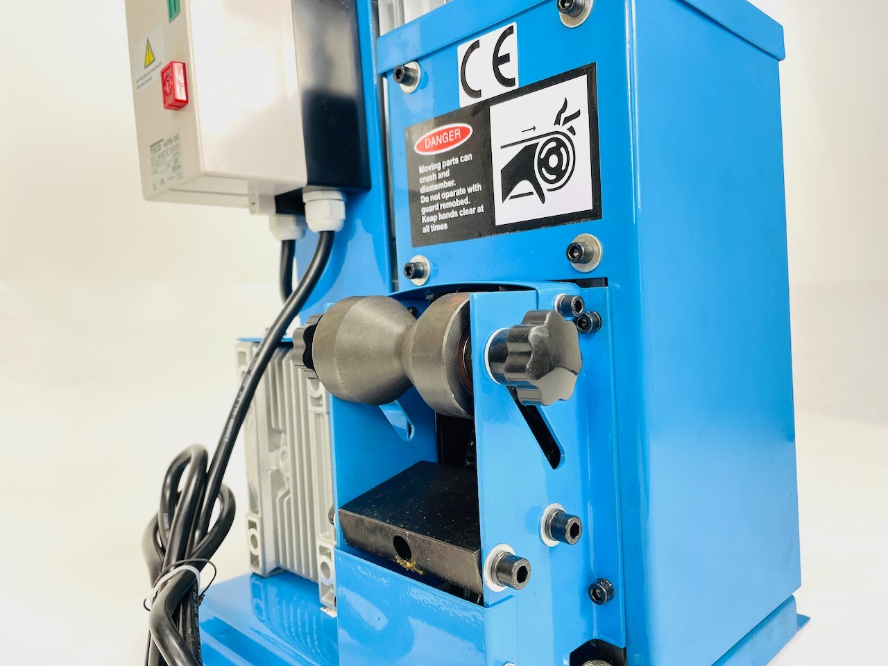 BLUEROCK ® TOOLS Model 60 STRiPiNATOR ® Copper Wire Stripping Machine Large Wire