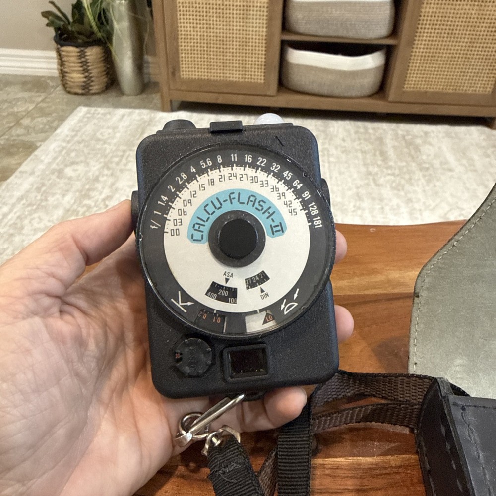 Quantum Calcu-Flash II Digital Flash Meter in the Case