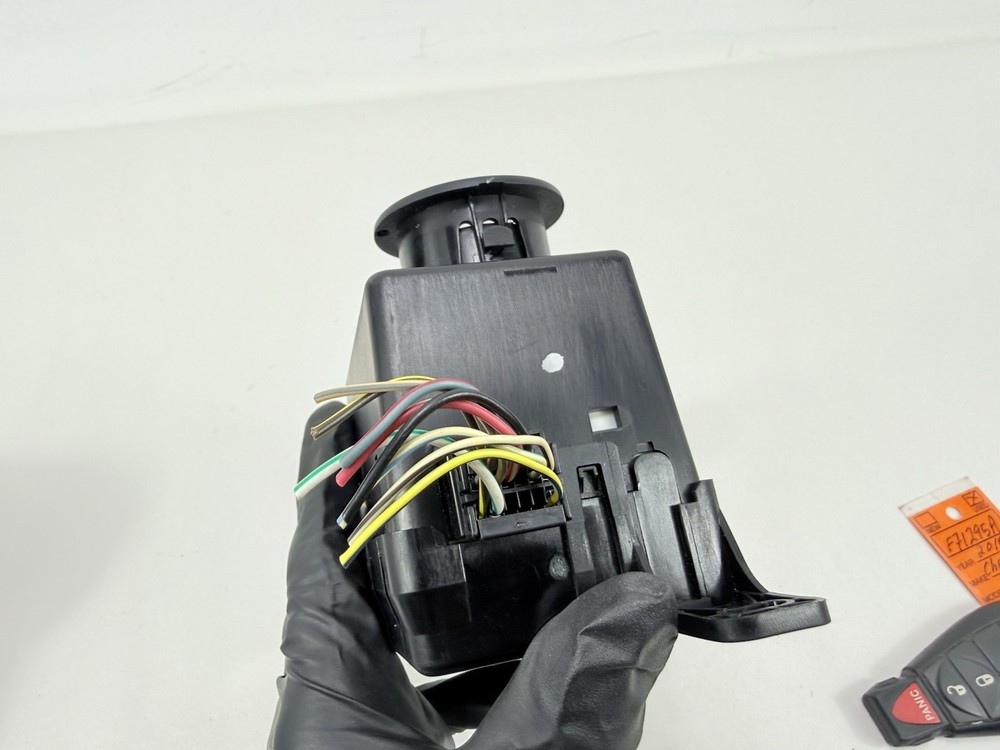 08-10 Dodge Caravan Wireless Ignition Switch Node w/ Remote Key & VIN 68284720AB
