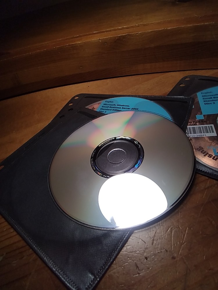 Microsoft Licensing Windows Server 2003 Small Business Standard Edition 3 Discs