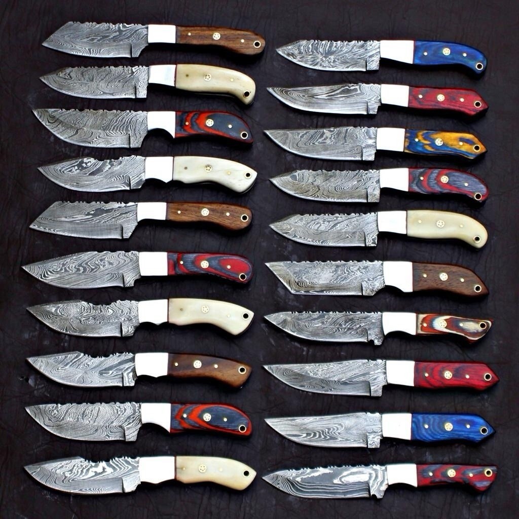 Lot of 20 Handmade Damascus Steel Full Tang Skinner Hunting Knives – Mix Handles