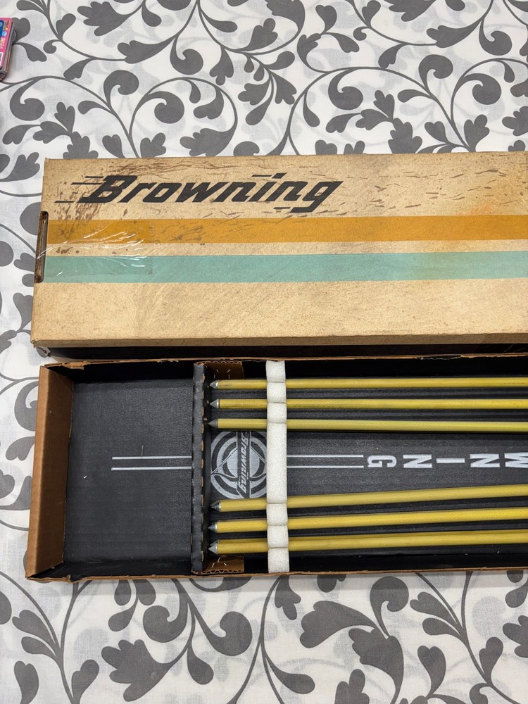 Vintage Archery Browning Arrows