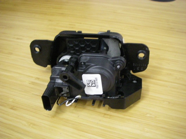 Genuine Mopar Tailgate Latch Right 68312079AM