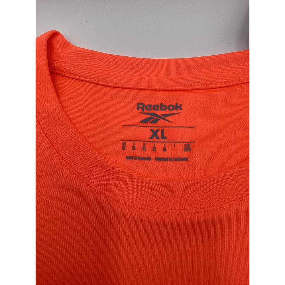 Reebok Men’s Front Vector Performance Tee Size XL
