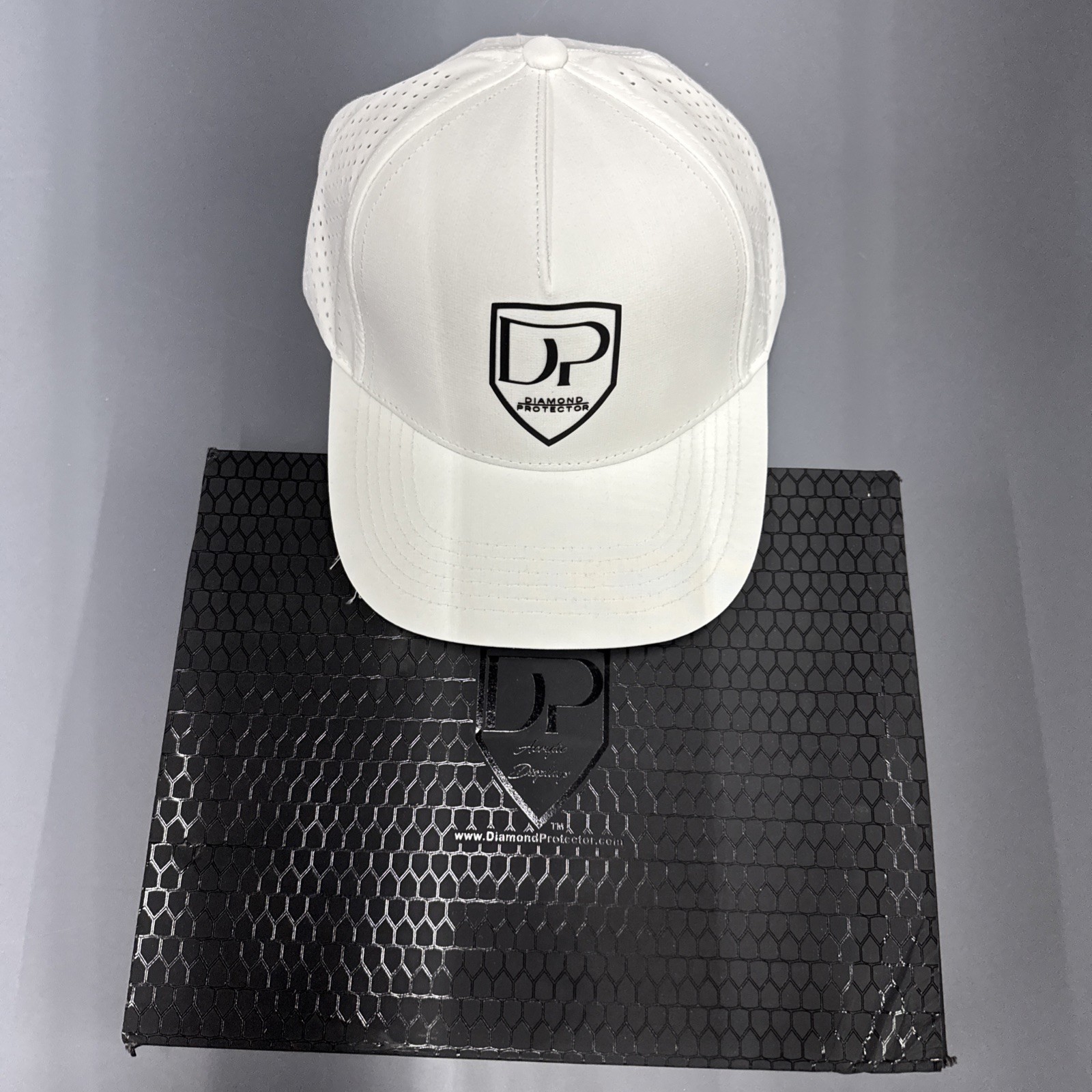 Diamond Protector Hot Wheels Mainline/RLC 2 Car Acrylic Display 1 Pack (RC-2)