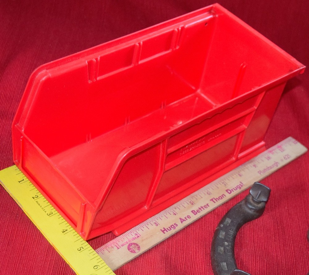 LARGE PLASTIC STORAGE BIN U-LINE 11"x5"x5.5" PARTS CONTAINER STACKABLE S-12415