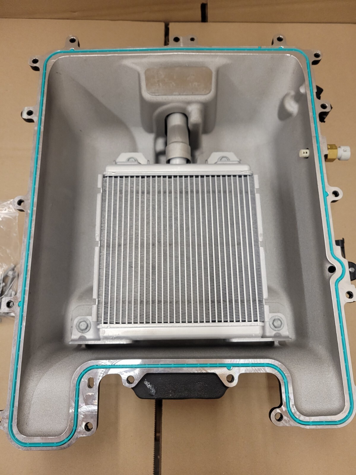 NEW IN STOCK 12-15 Chevy Camaro LSA Supercharger Lid Brick ZL1 GM 12622236