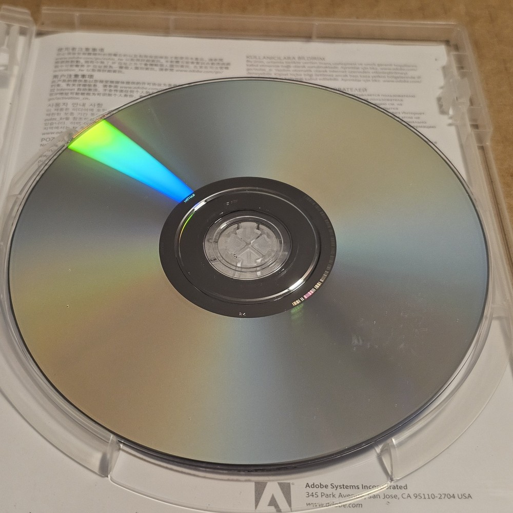 Adobe Photoshop Elements 8 PC Photo Editing Software Disc w/ Case