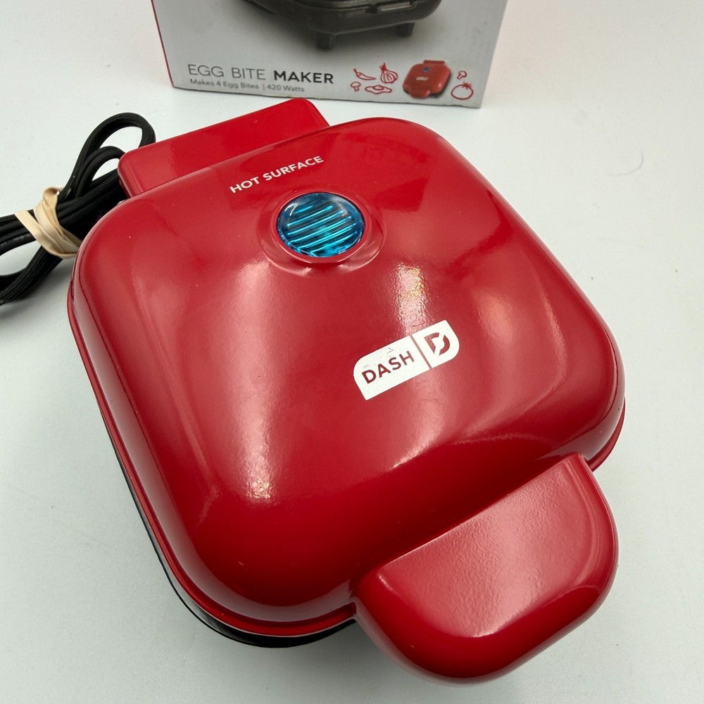 Dash Egg Bite Maker DBBM400GBRD04 4-Cup Nonstick Breakfast Maker w/ Cups & Box