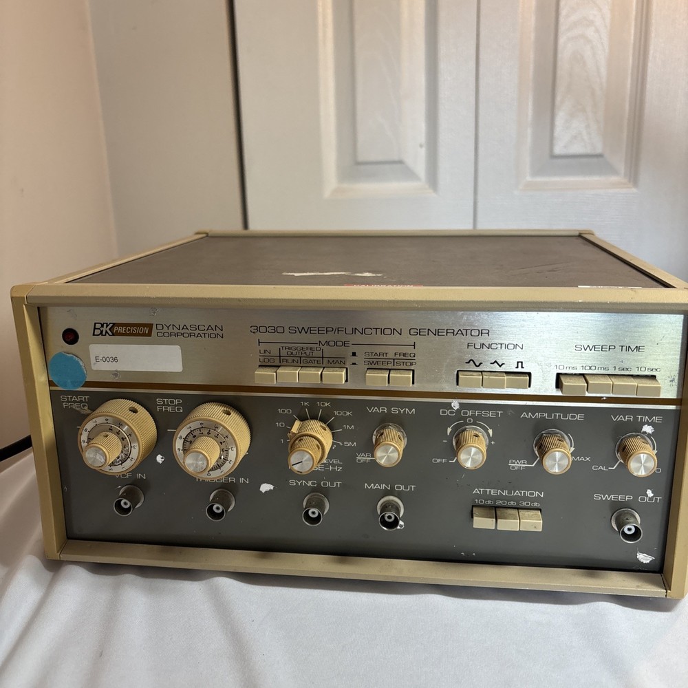 B+K Precision 3030 Sweep/Function Generator, Dynascan Corporation