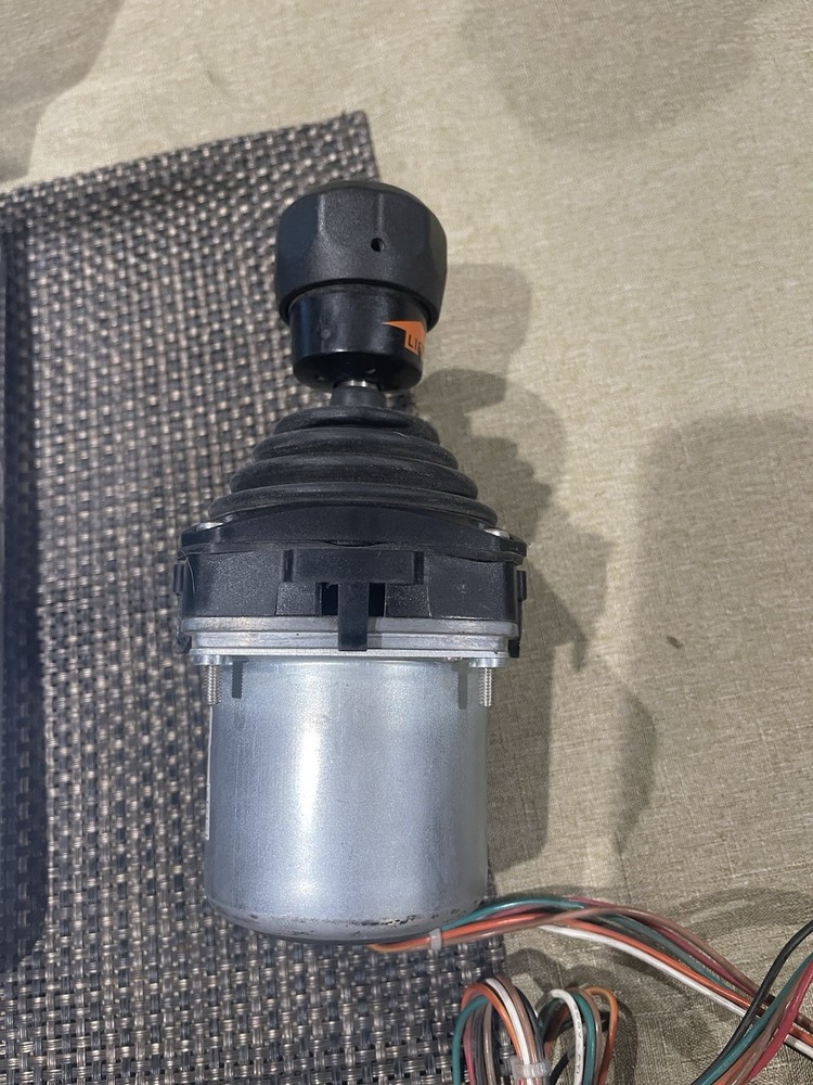 JLG 1001178139,JOYSTICK CONTROLLER.