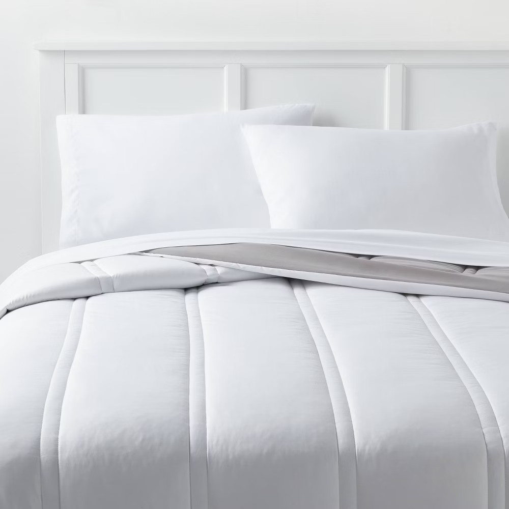 King Lofty Microfiber Comforter White - Room Essentials: Midweight, Plain
