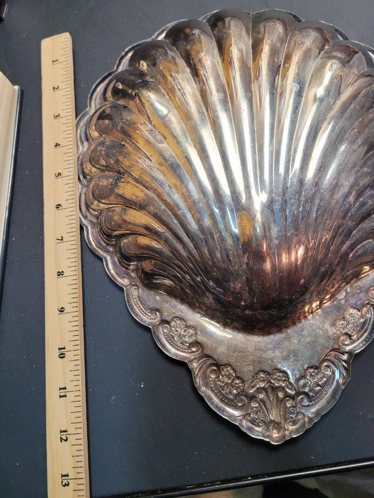 Vintage Large Elegance E.P. Steel Clam Dish with Rosebud Trim READ!! 14"×11 5/8"
