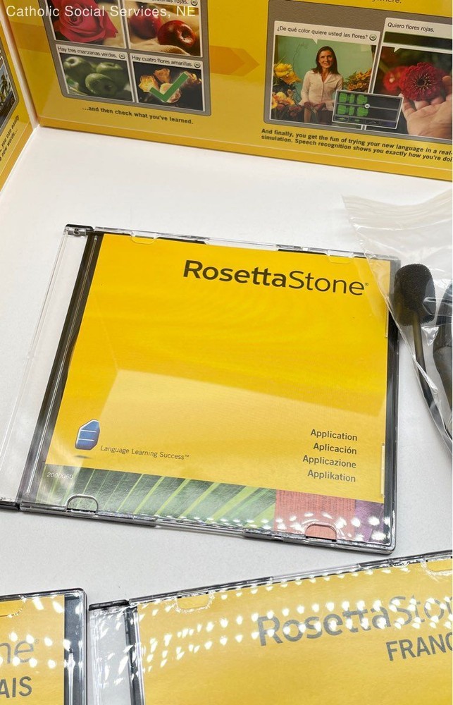 RosettaStone Francias Level 1 & 2 DIsk Set. Complete