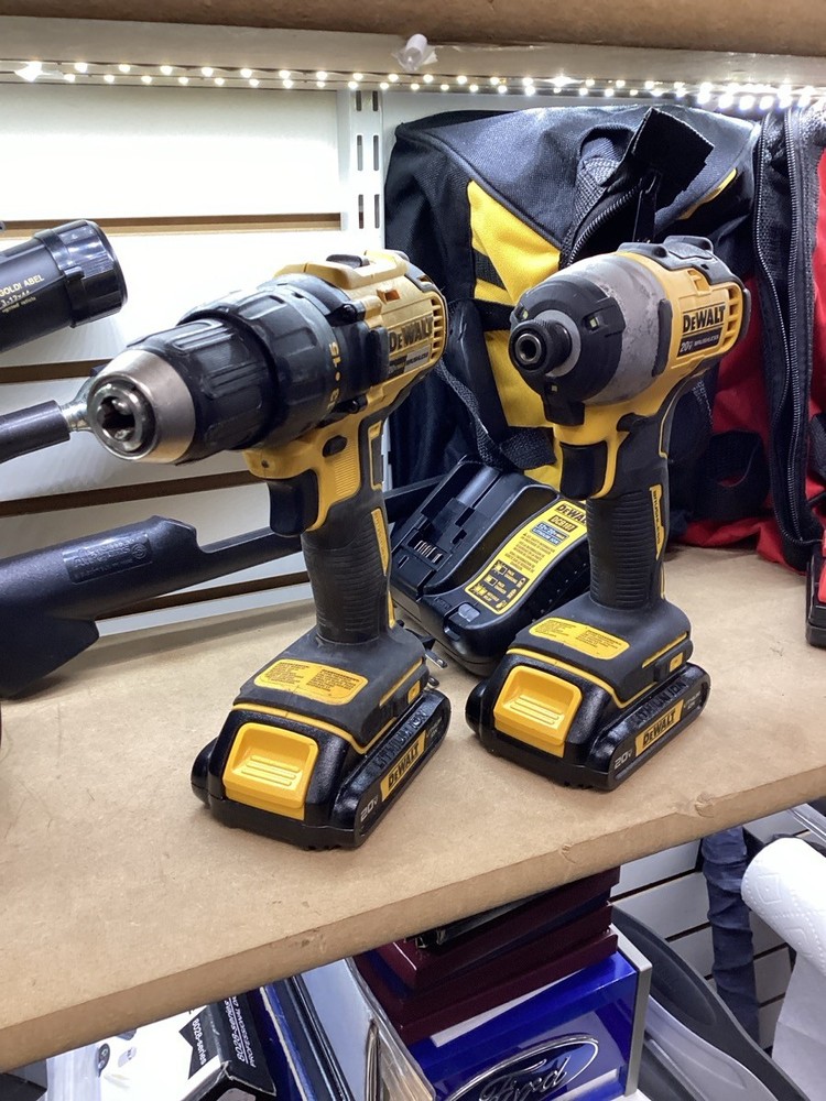 DEWALT IMPACT  & DRILL SET (AST005772)